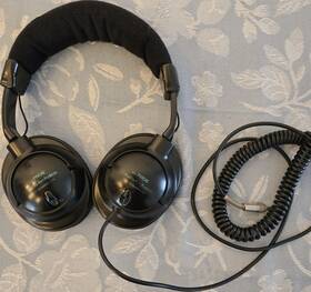 Audio-technica Ath-pro6 Audio-technica Over-ear Headphones Black 3.5mm Jack Headband