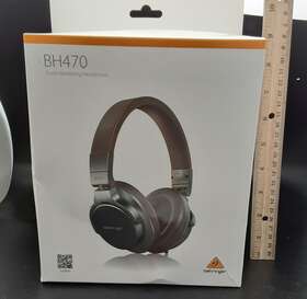 Bh470 Behringer New Studio Monitoring Headphones Model