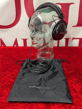 Beyerdynamic 196641153011 Dt 770 Pro Headphones 80 Ohm Black Pre-owned Very Goo Thu010799
