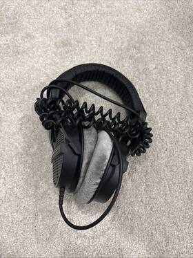 Beyerdynamic 718033 Dt 990 Pro 250 Ohm - Limited Edition Black Straight Cable