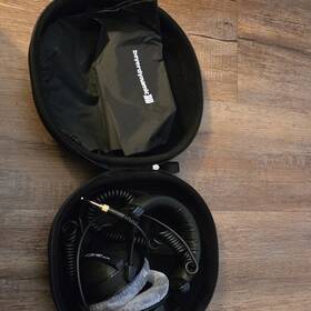 Beyerdynamic Akg 217271 Dt 770 Pro 250 Ohm Wired Headphones Over-ear Orange Cable