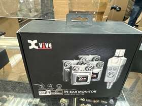 Xvive U4r4 In-ear Monitor Wireless System U4 Transmitter 4 Receivers