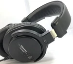 Audio-technica Dynamic Type Sealed Headphone ATH-PRO5X Bk Black W/ Tracking New. Fixed Price $60.69.