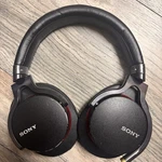 (no Cable) Sony MDR-1A Black Hi-res Stereo Headphones Works. Fixed Price $76.49.