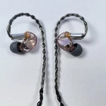 Shure SE535 Sound Isolating Earphones 3.5MM Pro Stereo Voice Rose Gold Earbuds. Fixed Price $209.99.
