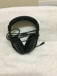 Resident Audio R100 Music Beat Headphones Black. Fixed Price $13.00.