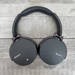 Sony MDR-XB950B1 Extra Bass Wireless Over Ear Headphones Black And Red. Fixed Price $55.00.