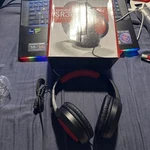 Samson SR360 Over Ear Stereo Headphones. Fixed Price $15.00.