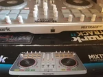 Controlador De Dj Digital Numark Mixtrack Ii Alimentado Por Usb. Fixed Price $150.00.