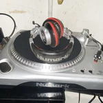 Numark HF175 On-ear Dj Headphones. Fixed Price $85.00.