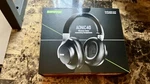 Shure Aonic 40 Over Ear Wireless Noise Cancelling Headphones W/ Microphone- Mint. Fixed Price $149.95.
