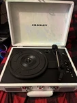 Crosley CR8005DWS Stereo Turntable White Color Bluetooth. Fixed Price $35.00.